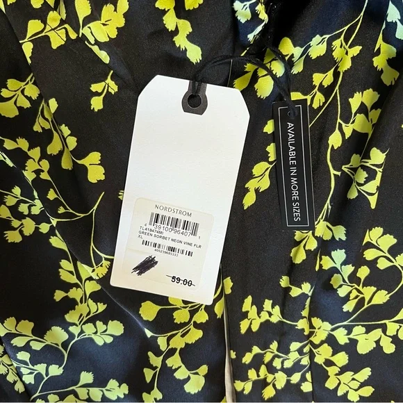 Leith Blouse • Size XL - Picture 5 of 5